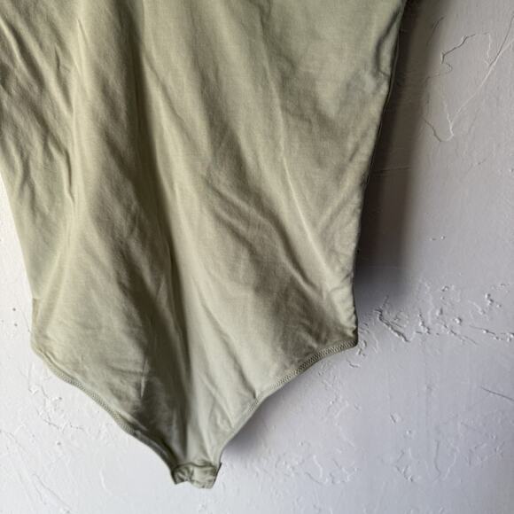Everlane Bodysuit Womens Small Supima Cotton Stretch‎ V Neck Cap Sleeve - Picture 3 of 9